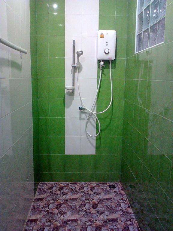 Ostello Baan Benjathip Amphawa Camera foto